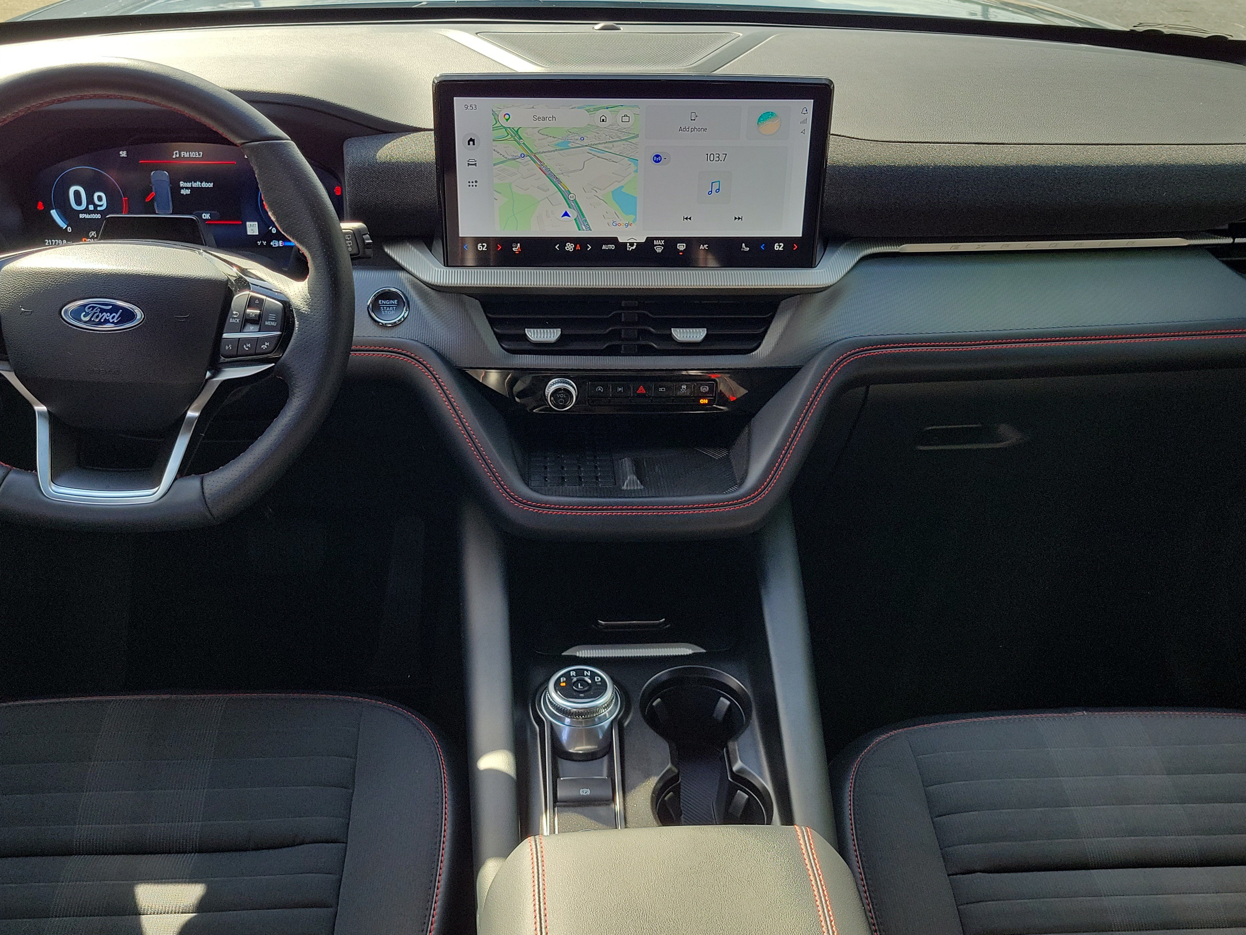 Used 2025 Ford Explorer ST-Line w/ Premium Package RWD image 13