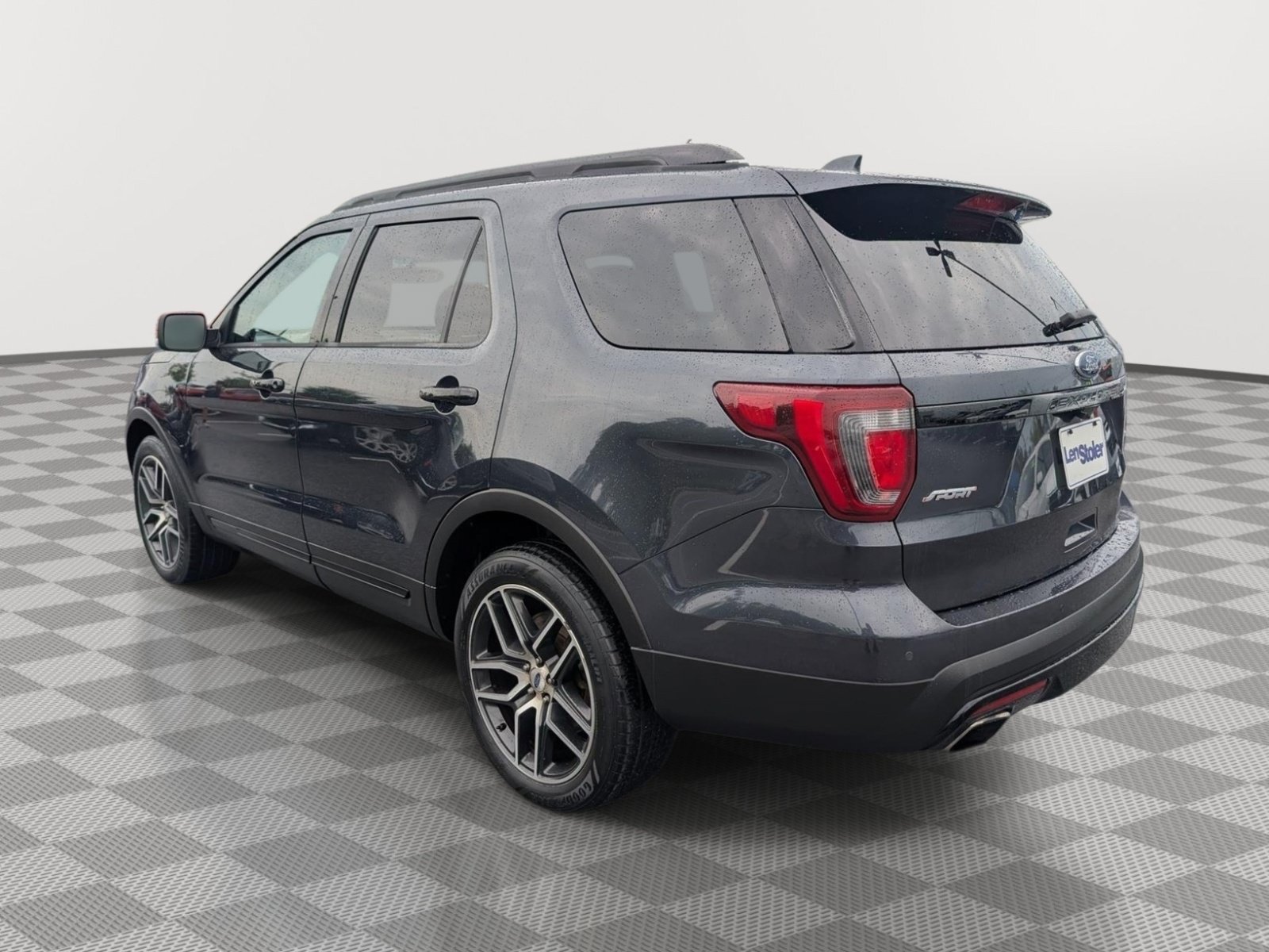 Used 2017 Ford Explorer Sport w/ Equipment Group 401A AWD/4WD image 3