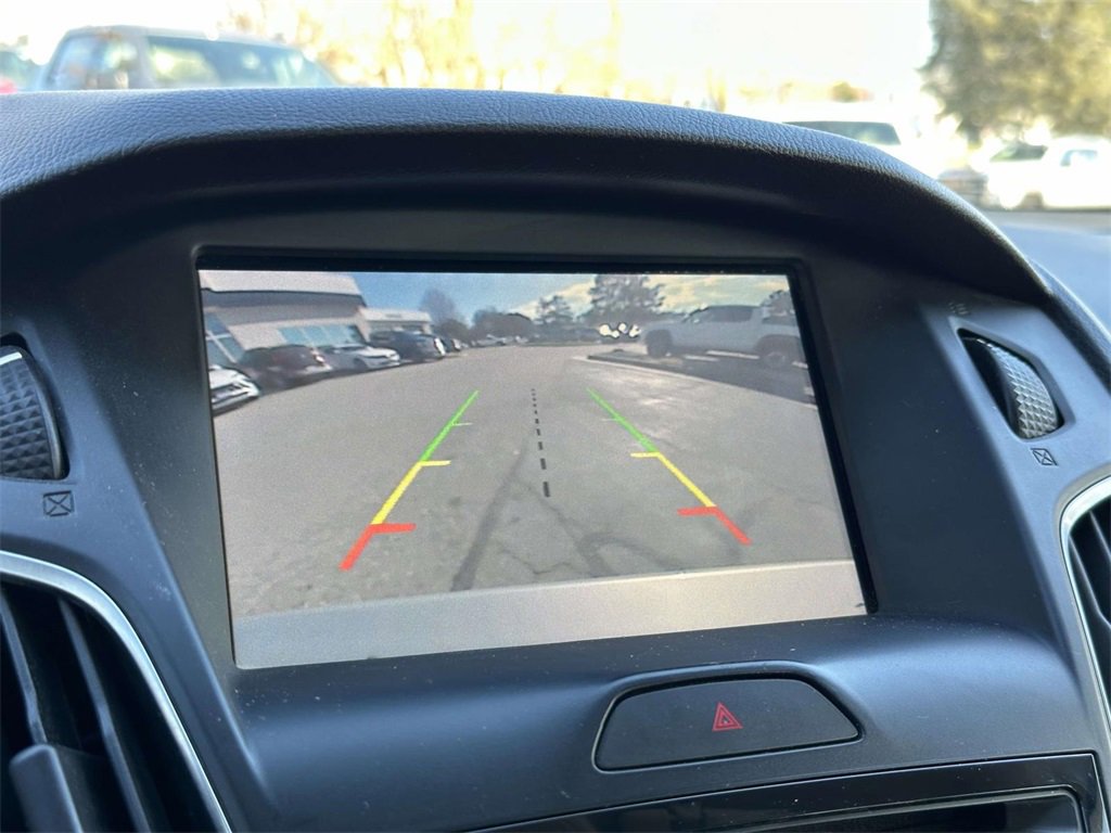 Used 2015 Ford Focus Titanium w/ Titanium Cold Weather Package image 4