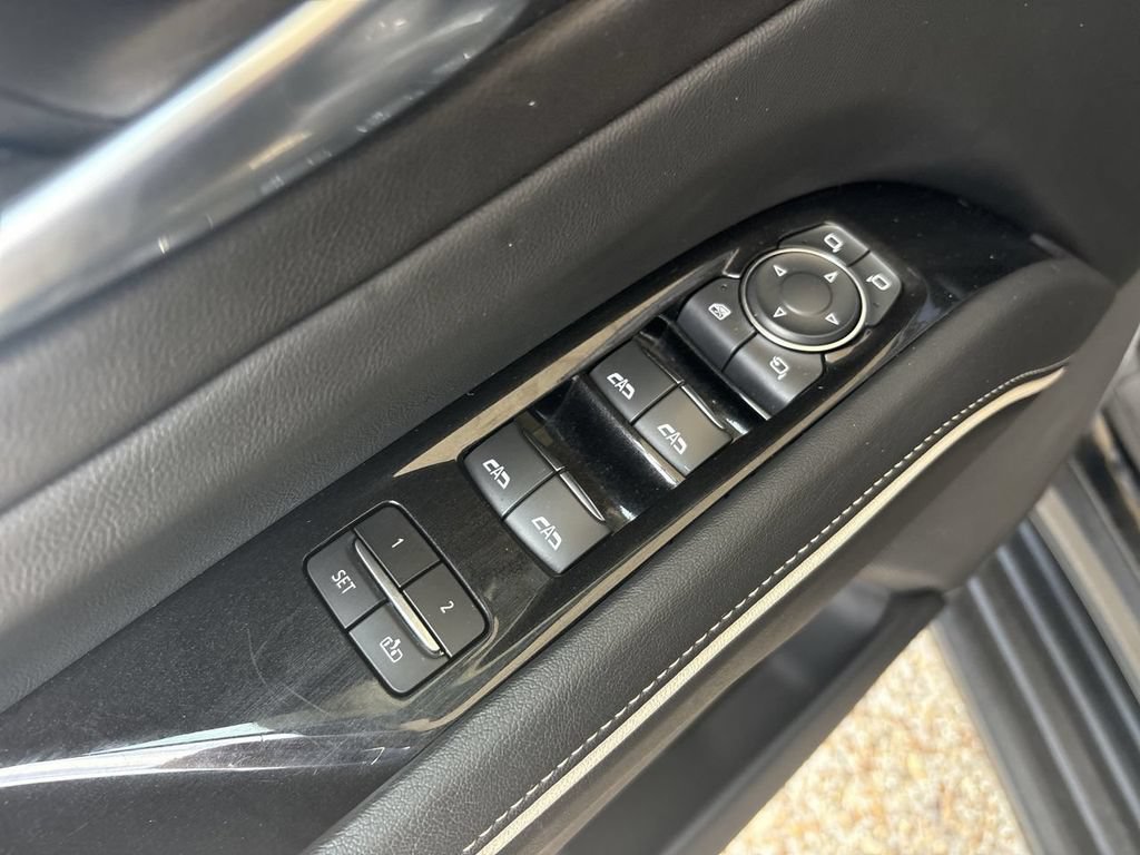Certified 2021 Cadillac Escalade Premium Luxury w/ Performance Package AWD/4WD image 24