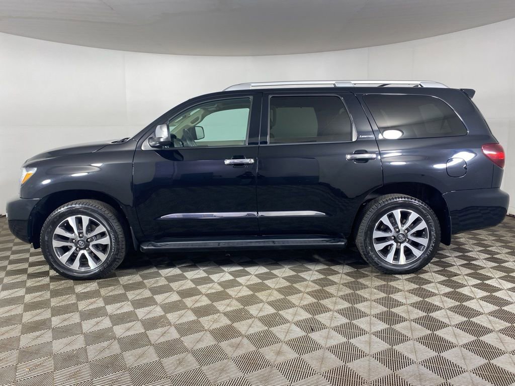 Used 2018 Toyota Sequoia Limited w/ Safety & Convenience Package AWD/4WD image 4