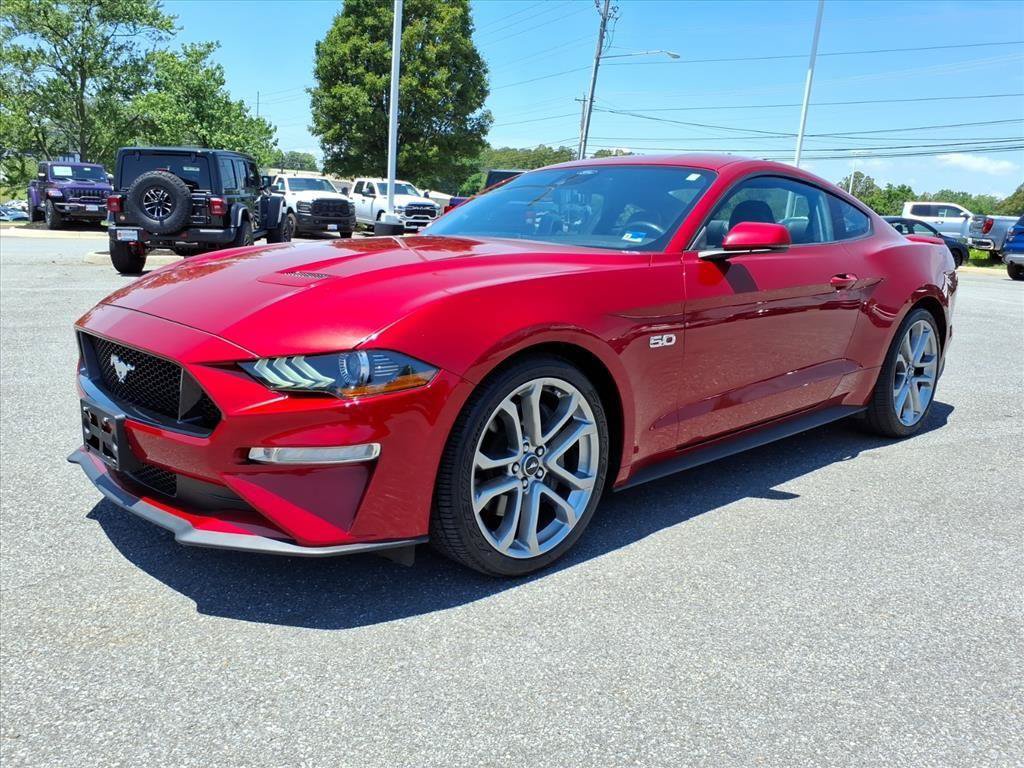 Used 2022 Ford Mustang GT Premium w/ Equipment Group 401A RWD image 8