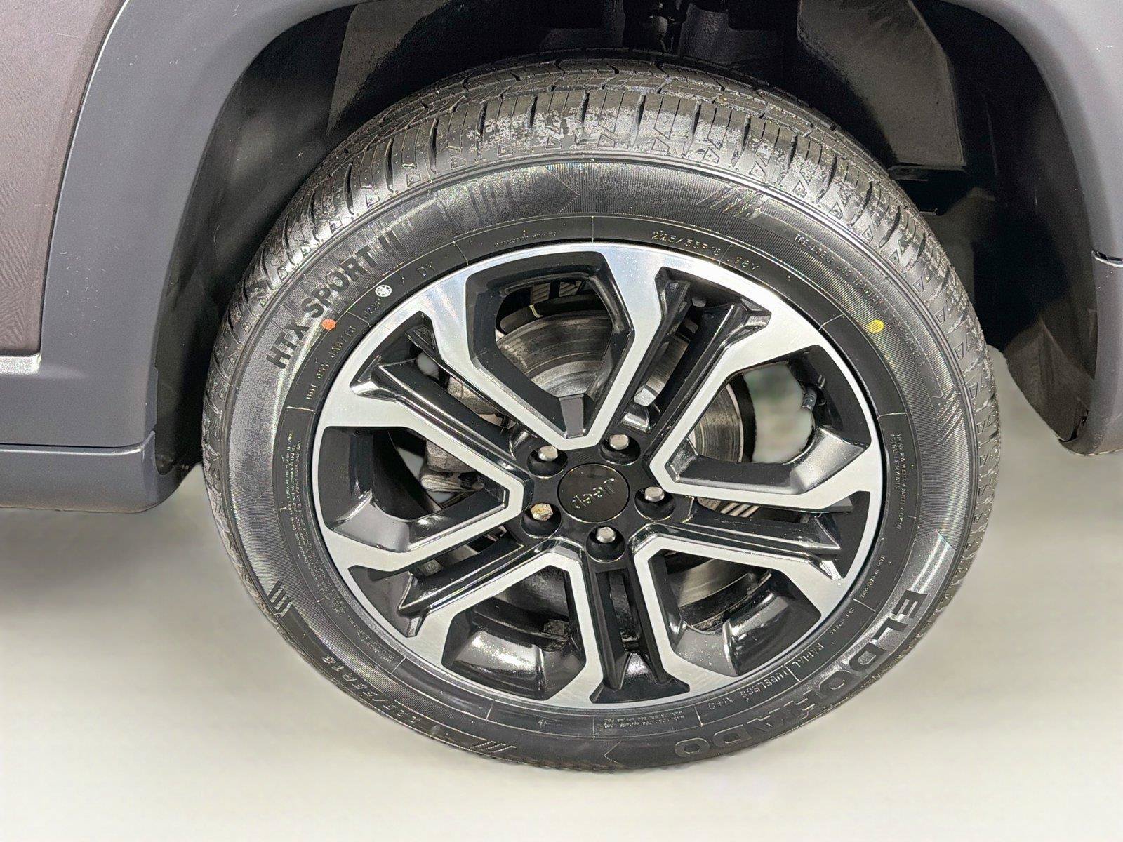 Used 2024 Jeep Compass Limited AWD/4WD image 35