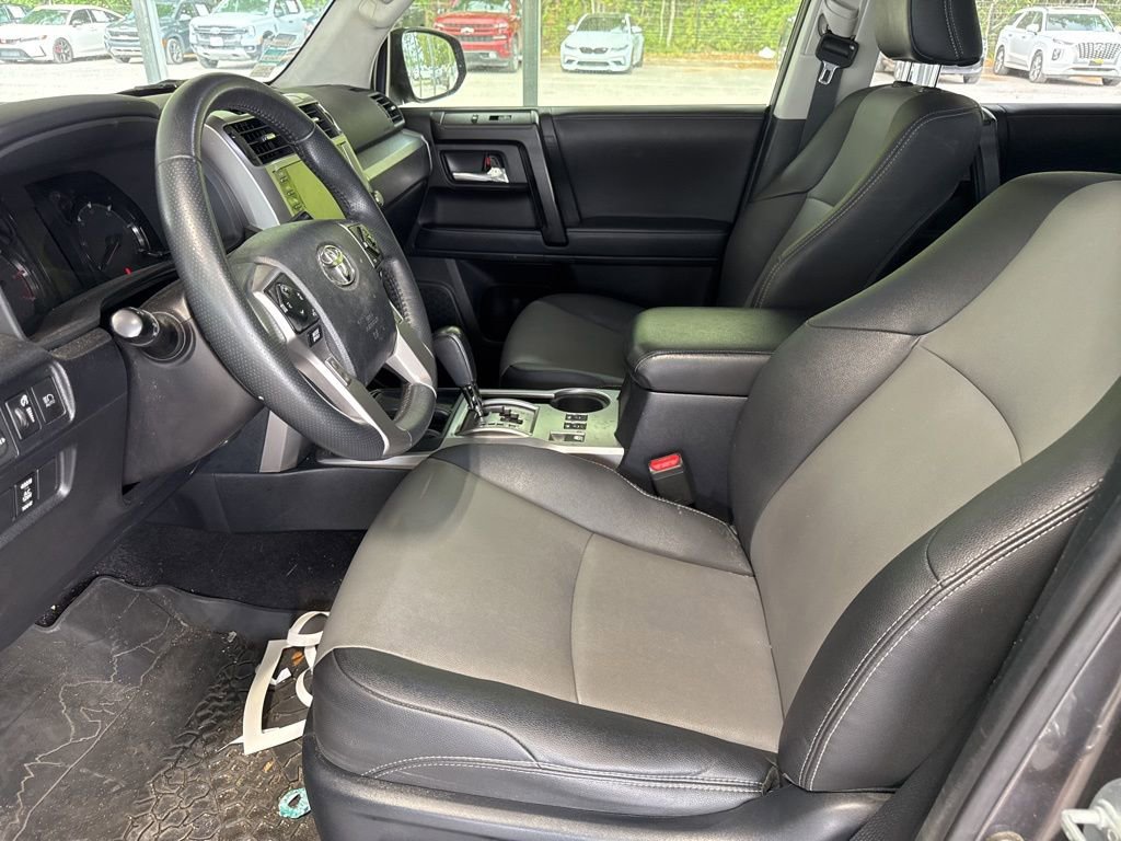 Used 2020 Toyota 4Runner SR5 Premium image 7