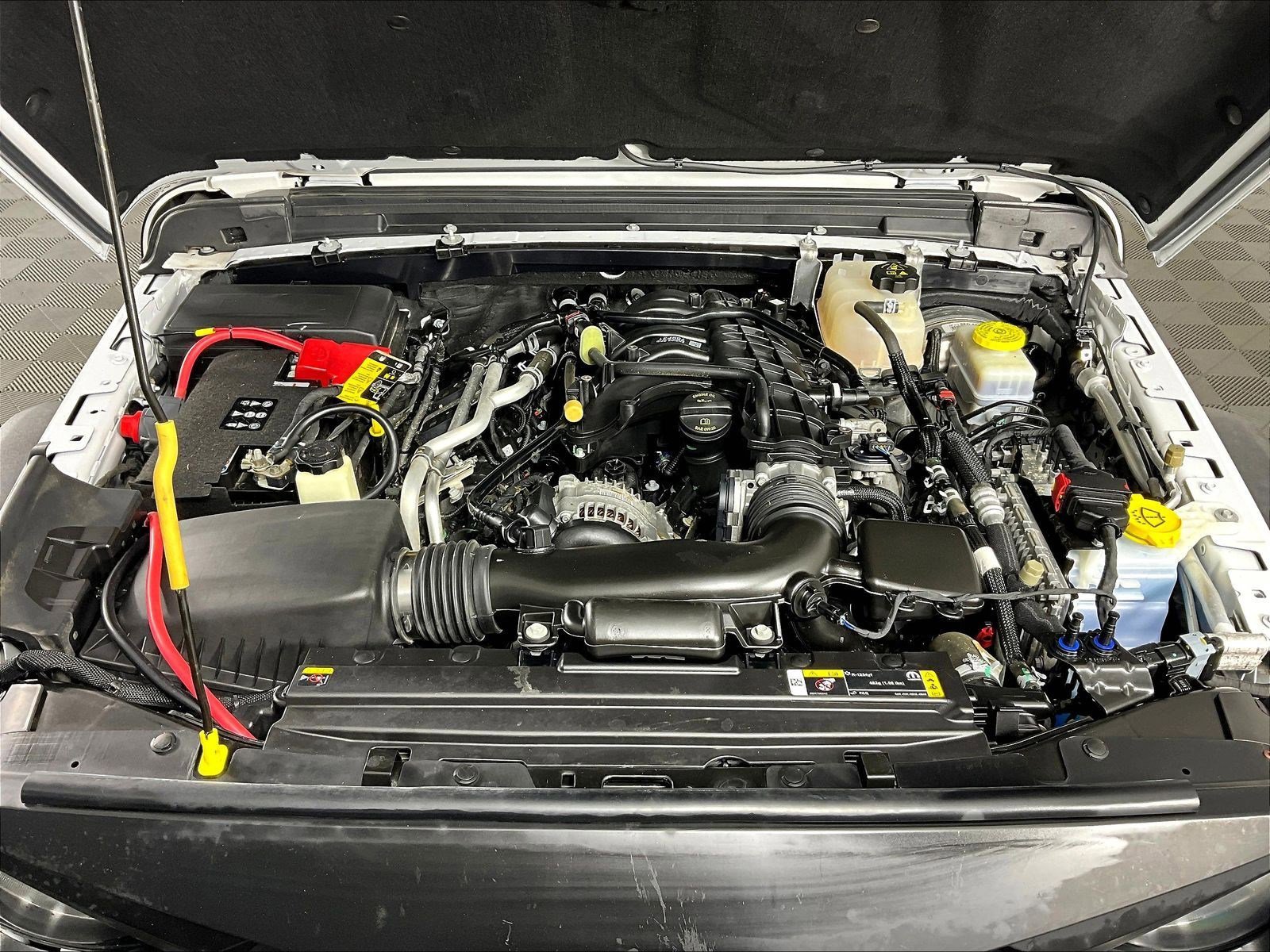 Used 2023 Jeep Wrangler Sport AWD/4WD image 29