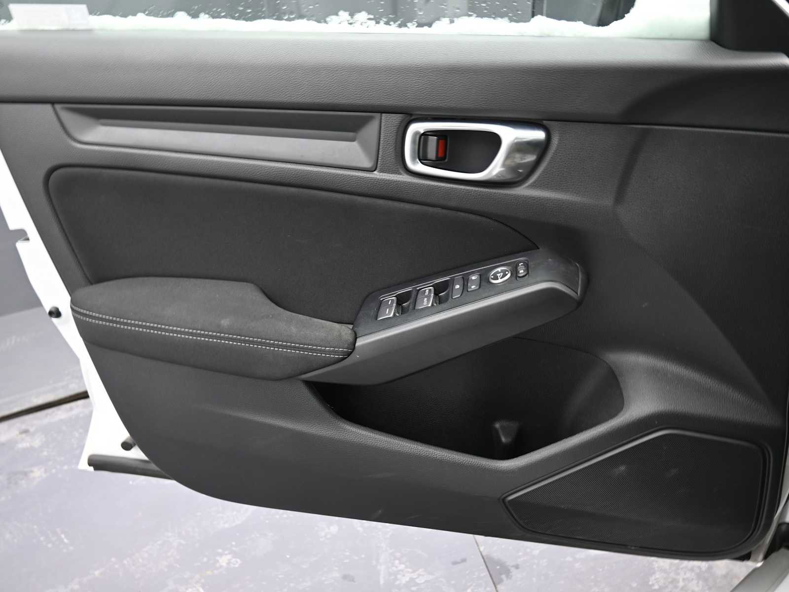 Used 2023 Honda Civic Sport image 10