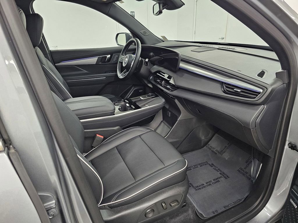 Used 2025 Buick Enclave Preferred image 19