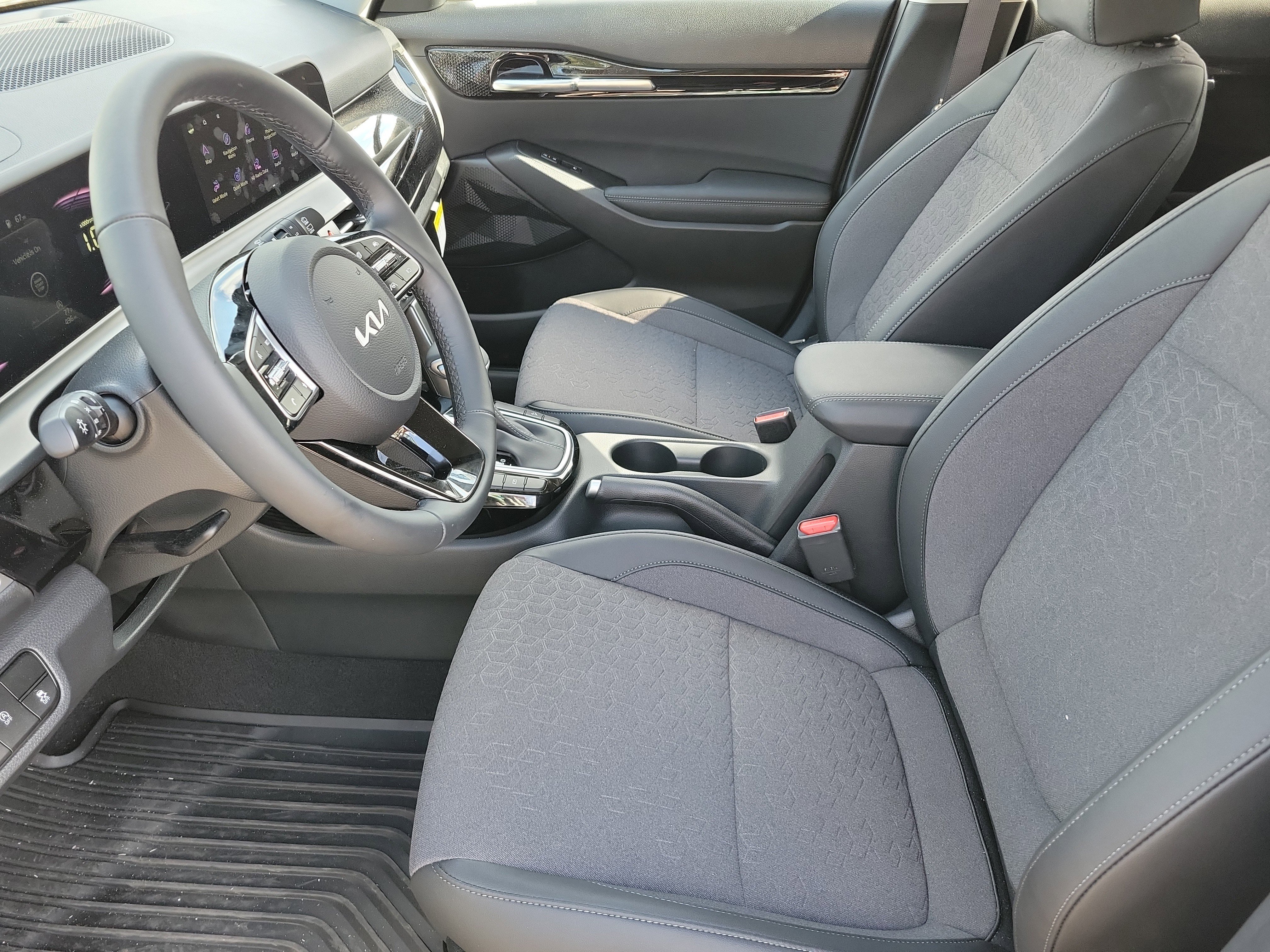 New 2026 Kia Seltos S image 3