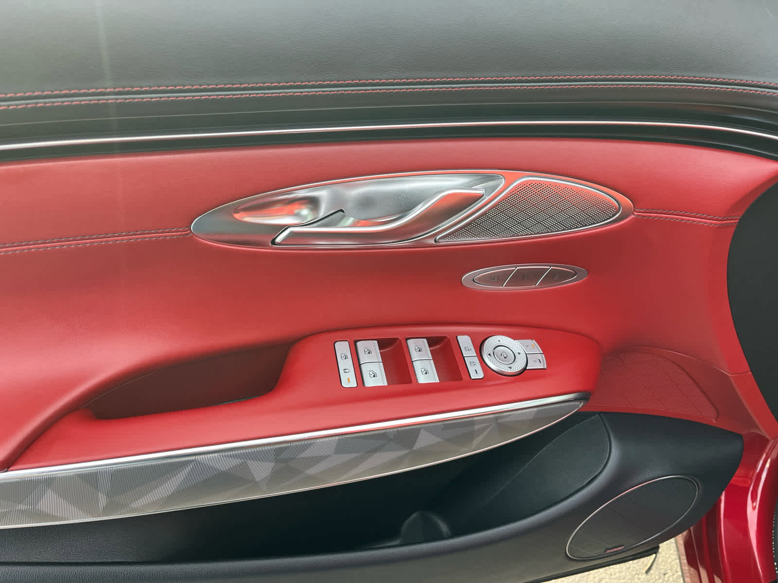 Used 2022 Genesis GV70 3.5T Sport w/ Sport Advanced Package image 14