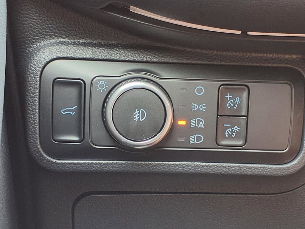 Used 2025 Ford Explorer ST image 18