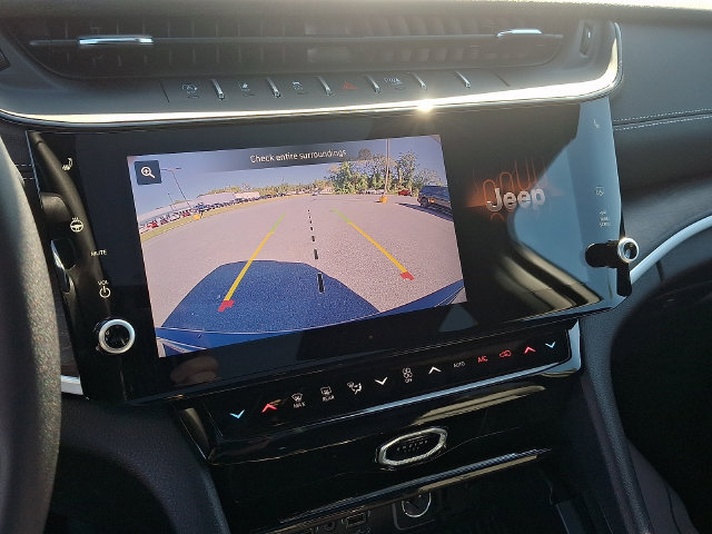 New 2027 Jeep Grand Cherokee Limited AWD/4WD image 15