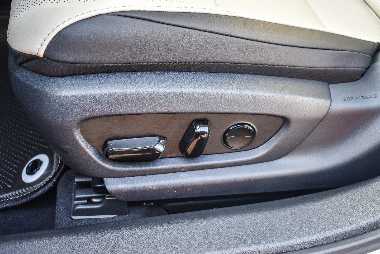 New 2025 Lexus ES 350 w/ Premium Package image 21