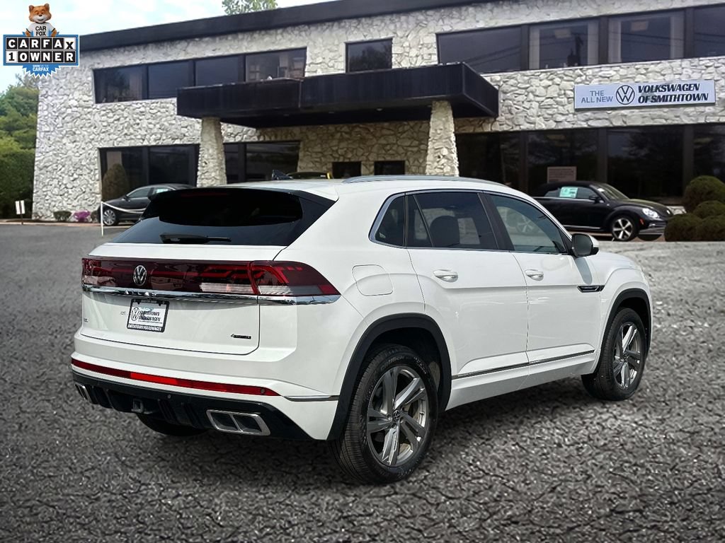 Used 2024 Volkswagen Atlas Cross Sport SEL R-Line AWD/4WD image 5