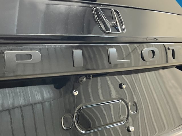 New 2026 Honda Pilot Touring image 6