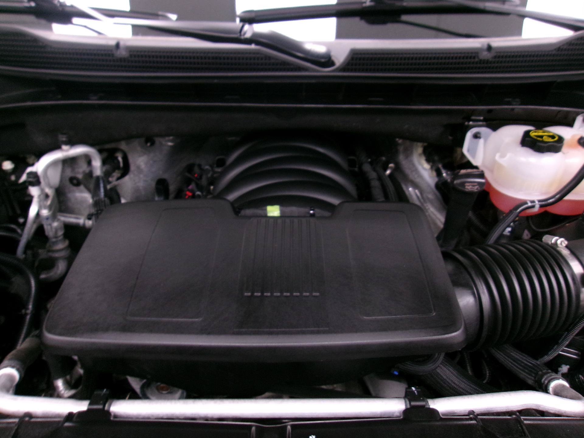 Used 2025 Chevrolet Silverado 1500 LT Trail Boss w/ Convenience Package II AWD/4WD image 17