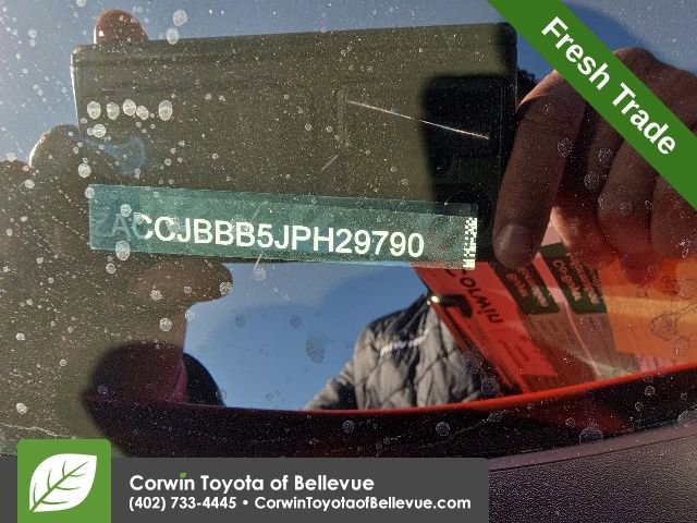 Used 2018 Jeep Renegade Latitude w/ Cold Weather Group AWD/4WD image 14