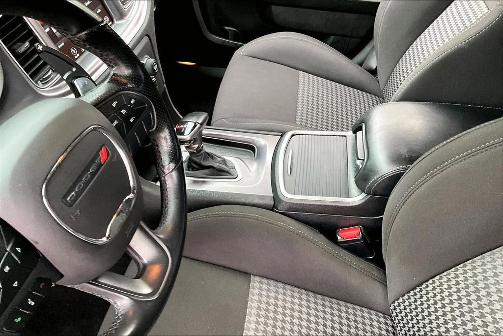 Used 2019 Dodge Charger GT RWD image 13