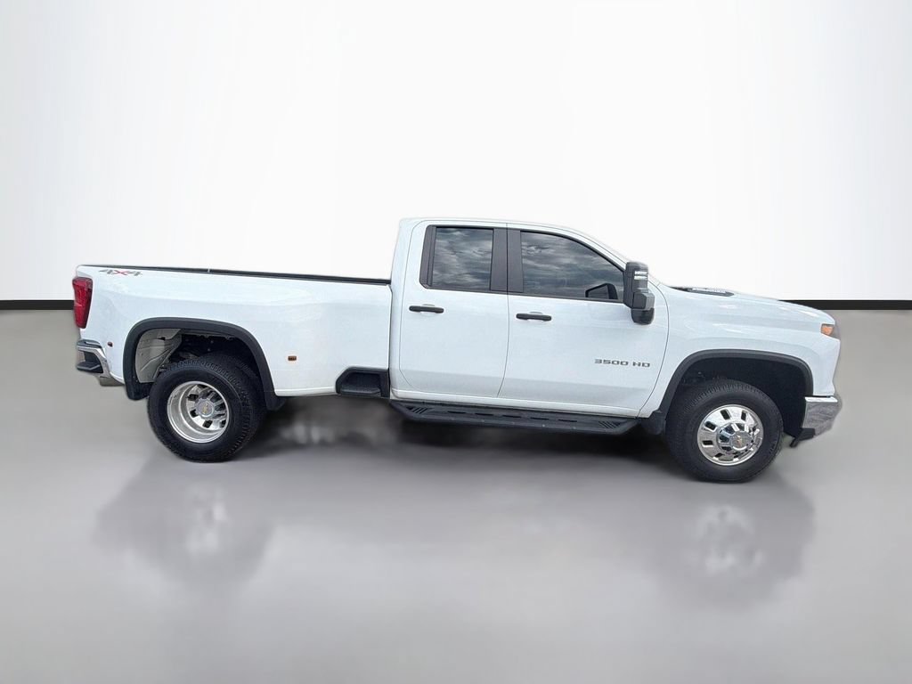 Used 2025 Chevrolet Silverado 3500 W/T w/ WT Convenience Package AWD/4WD image 10