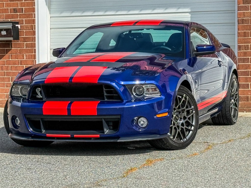 Used 2014 Ford Mustang Shelby GT500 w/ Equipment Group 821A RWD image 7