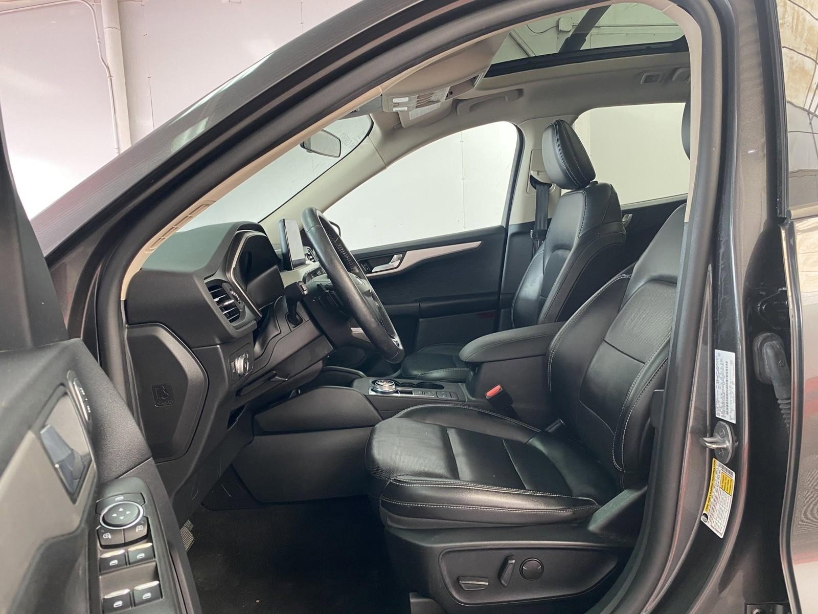 Used 2020 Ford Escape SEL image 20