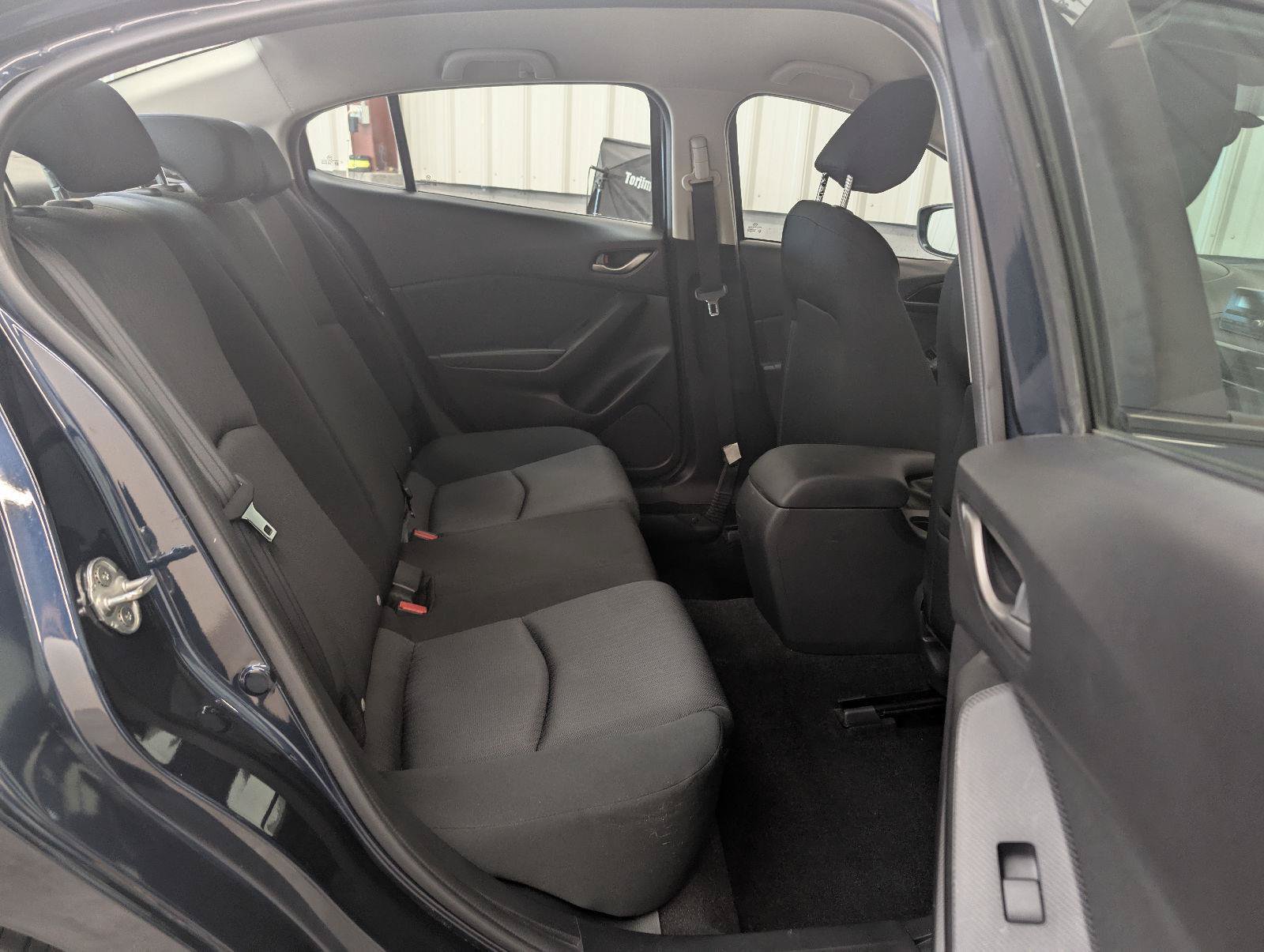 Used 2014 MAZDA MAZDA3 i Sport FWD image 35