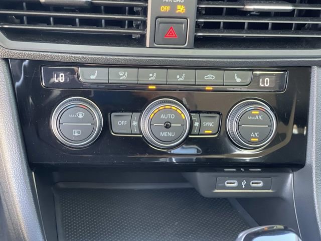 Used 2024 Volkswagen Jetta SE image 15