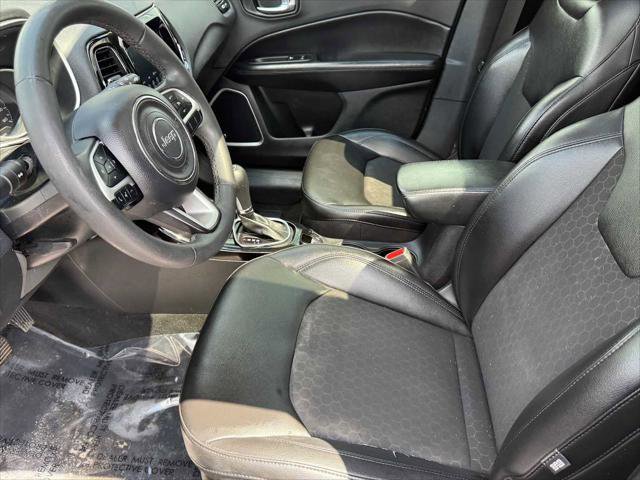 Certified 2021 Jeep Compass Latitude w/ Sun and Sound Group FWD image 15