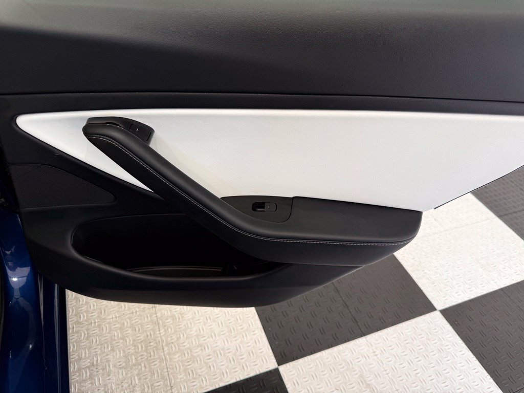 Used 2019 Tesla Model 3 Long Range RWD image 24
