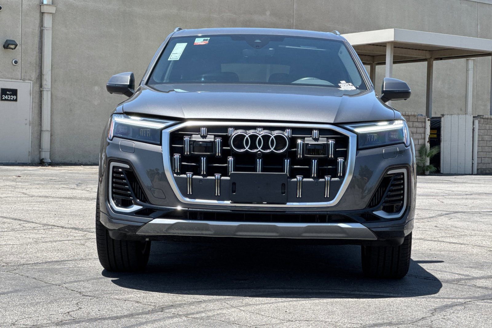 Used 2025 Audi Q7 3.0T Premium w/ Convenience Package image 6