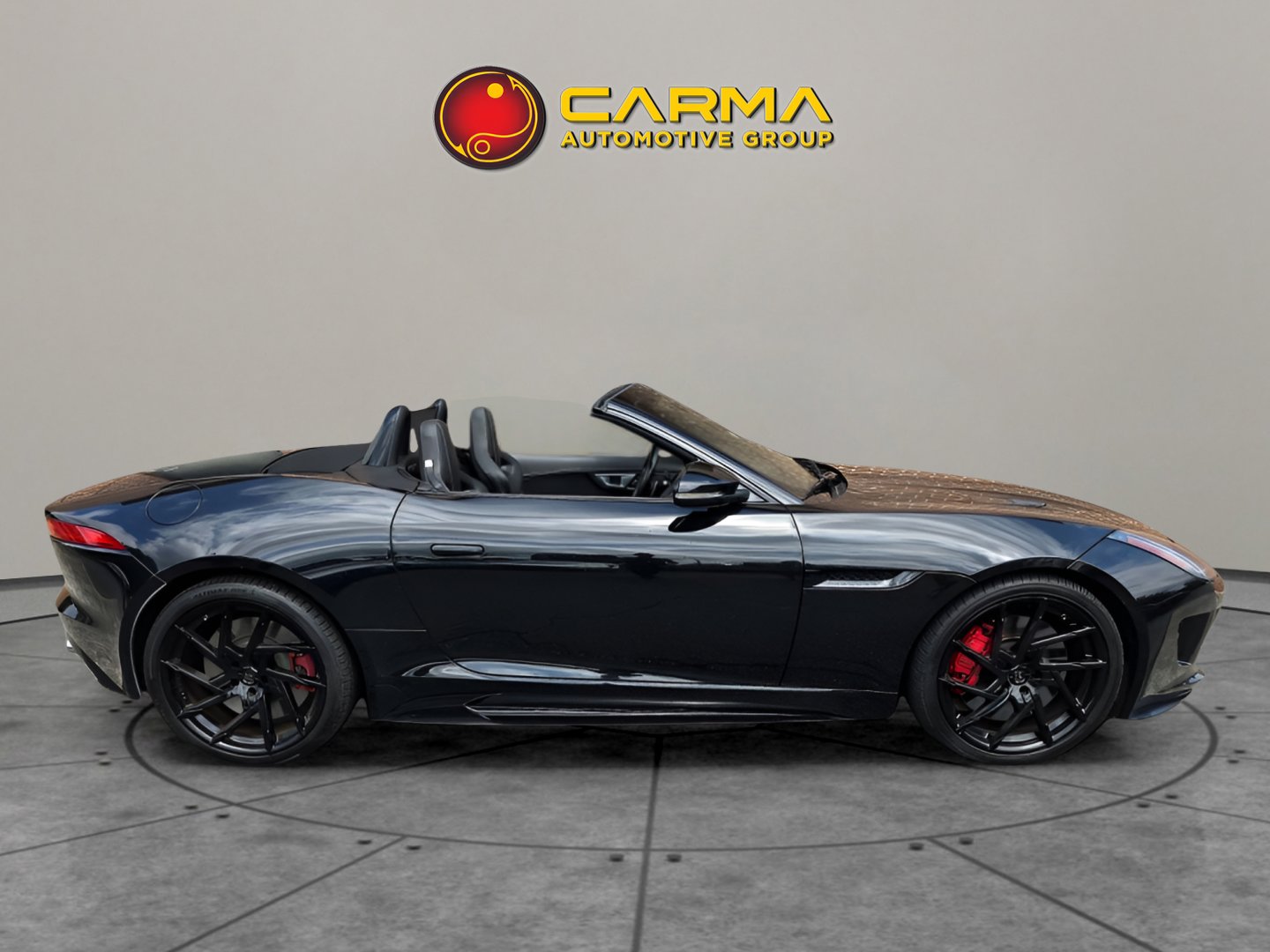 Used 2016 Jaguar F-TYPE R image 6