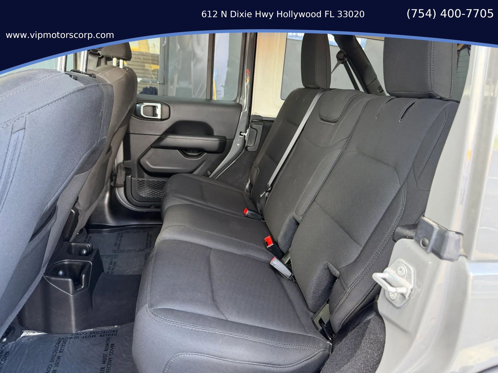 Used 2023 Jeep Wrangler Unlimited Sahara image 13