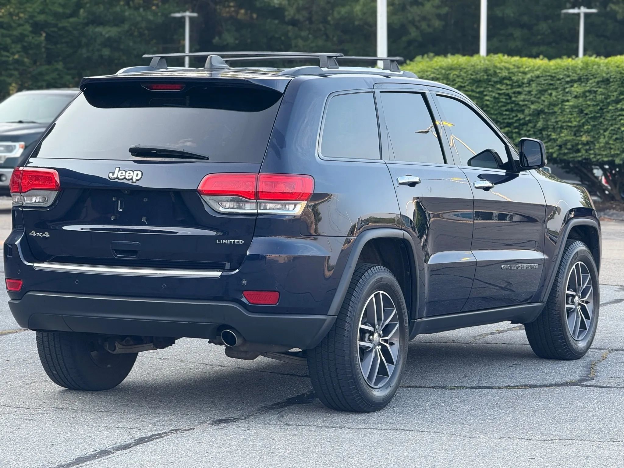 Used 2018 Jeep Grand Cherokee Limited image 5