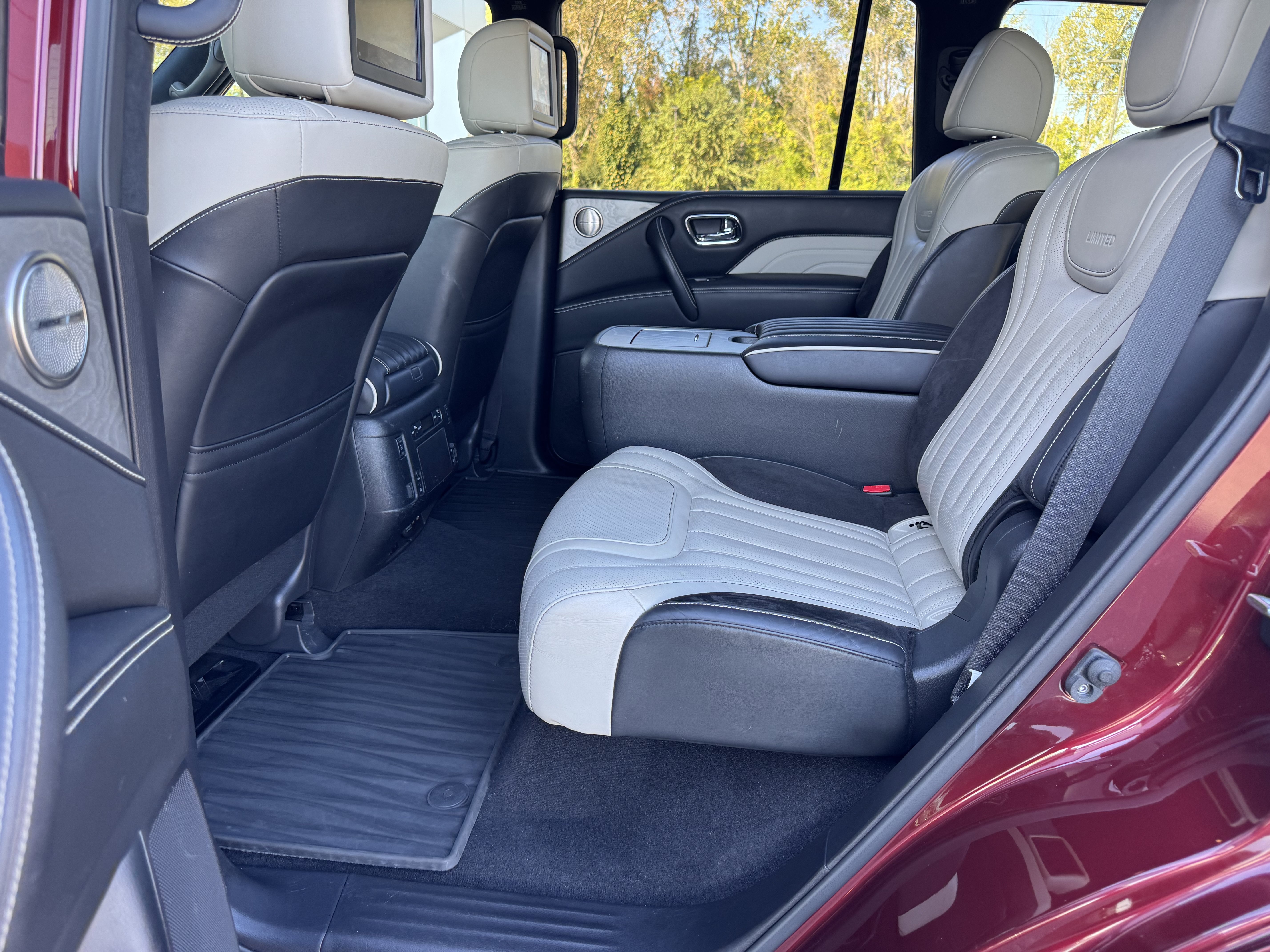 Used 2020 INFINITI QX80 Limited w/ All-Season Package AWD/4WD image 5
