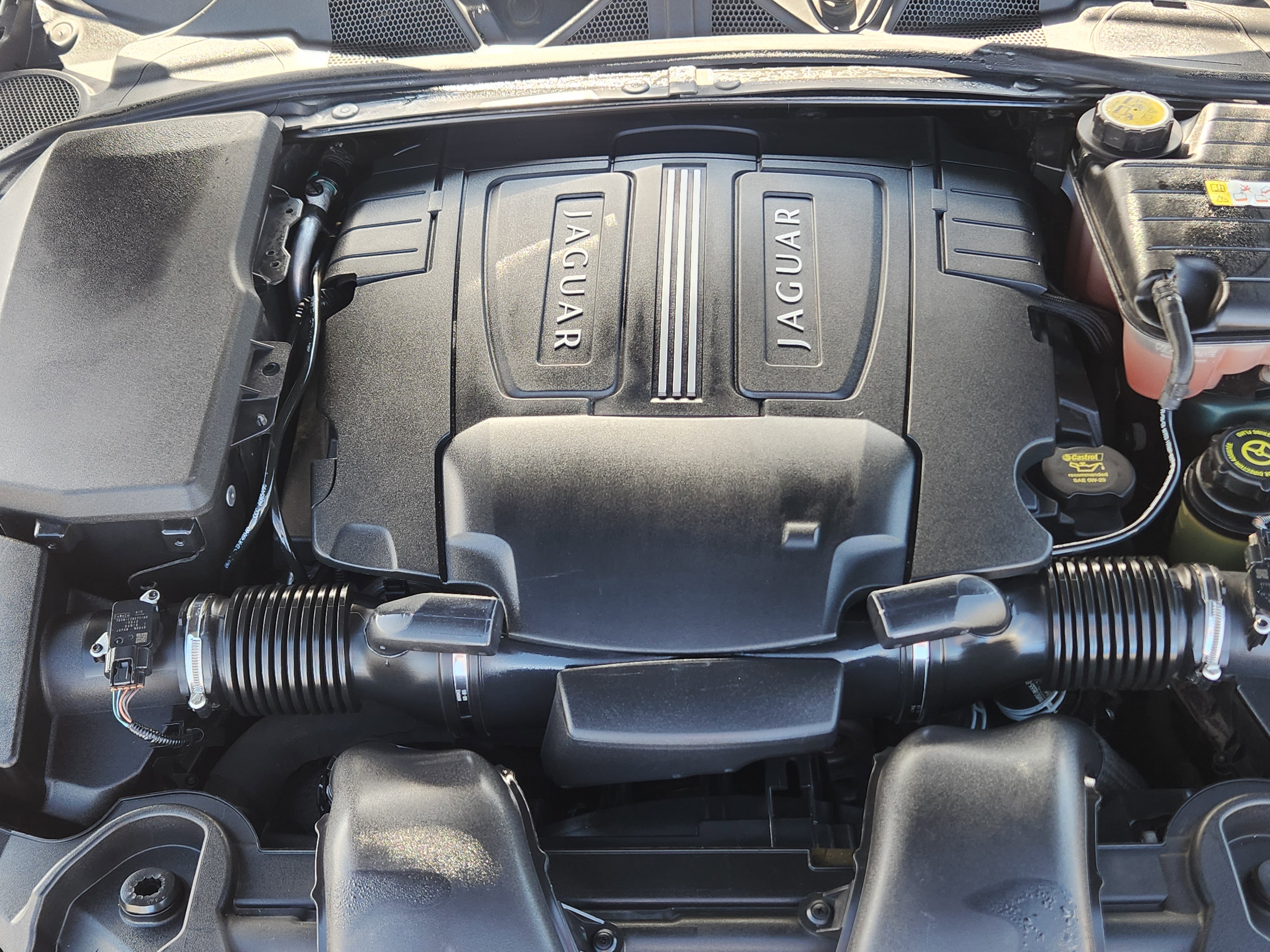 Used 2012 Jaguar XF RWD image 19