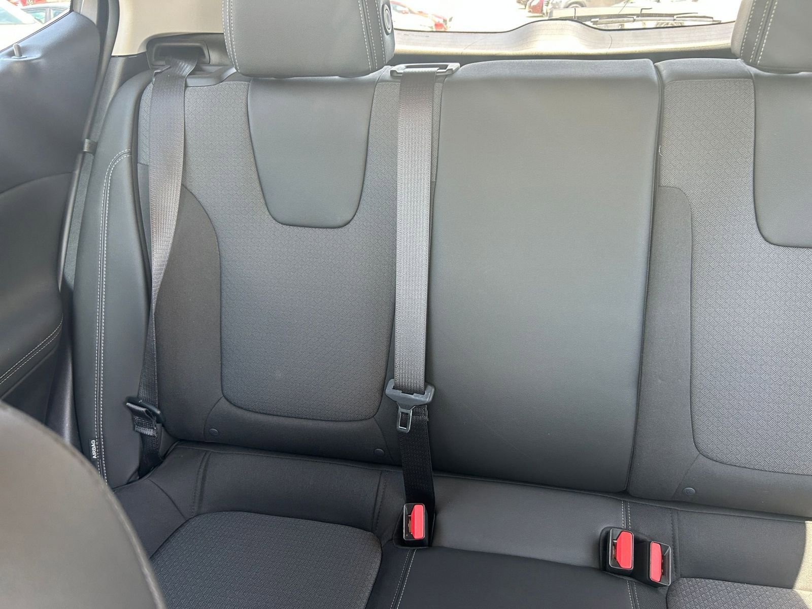 Used 2025 Buick Encore GX Preferred FWD image 34