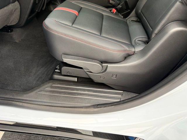 New 2026 Chevrolet Traverse RS image 20