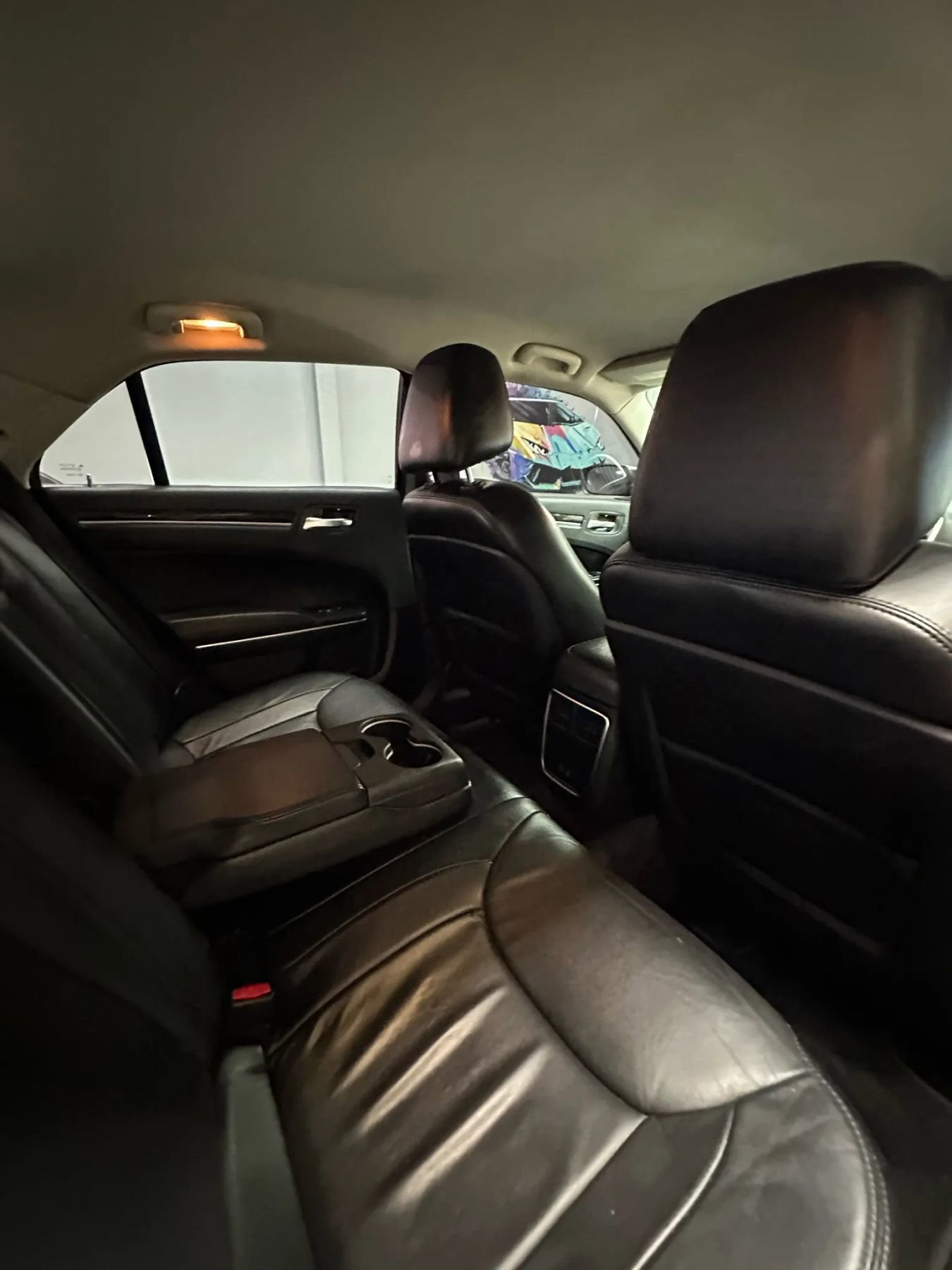 Used 2016 Chrysler 300 Limited image 25