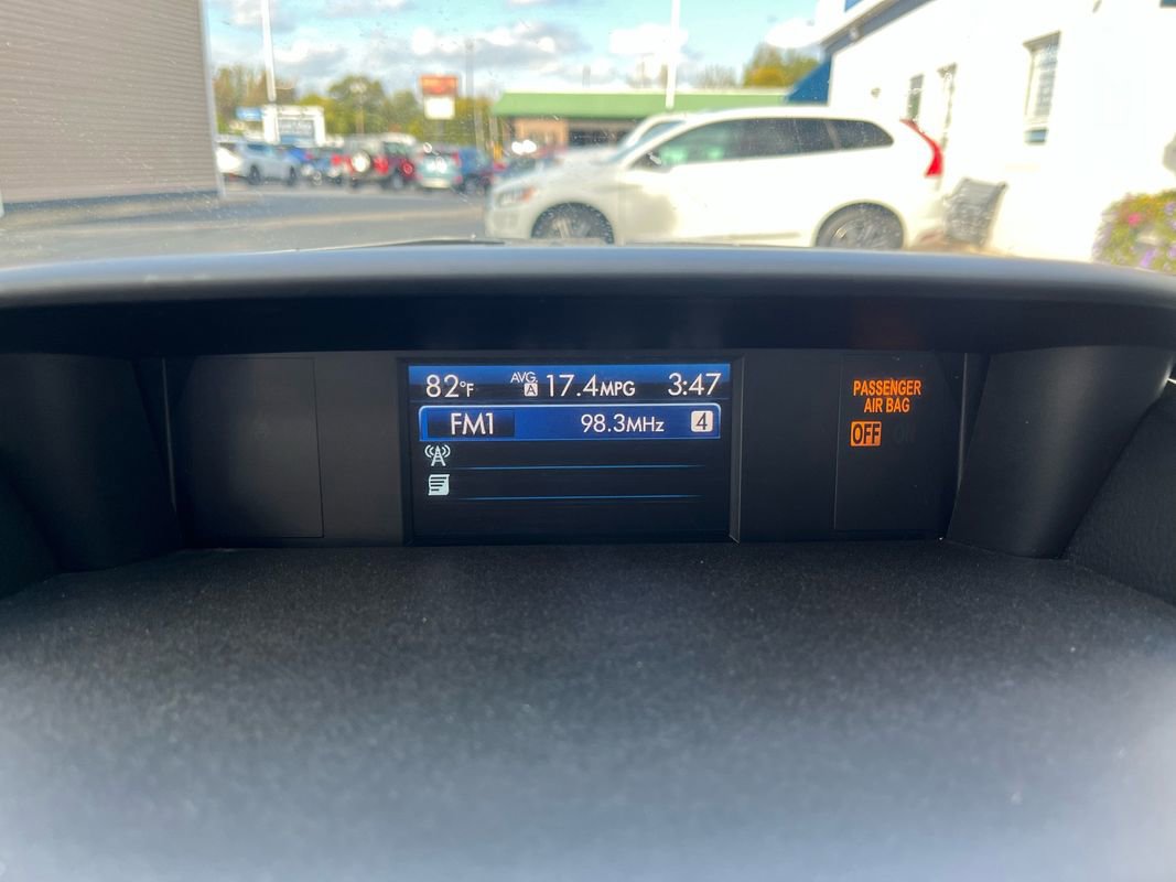 Used 2015 Subaru Forester 2.5i w/ Alloy Wheel Package image 9