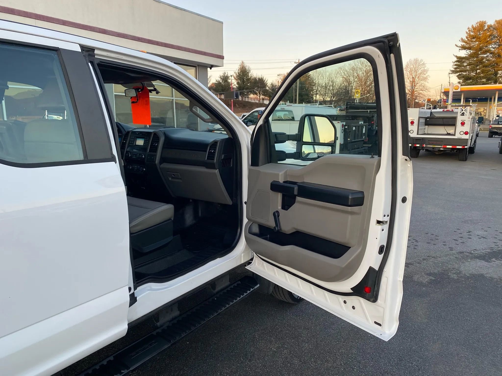 Used 2017 Ford F450 XL AWD/4WD image 22