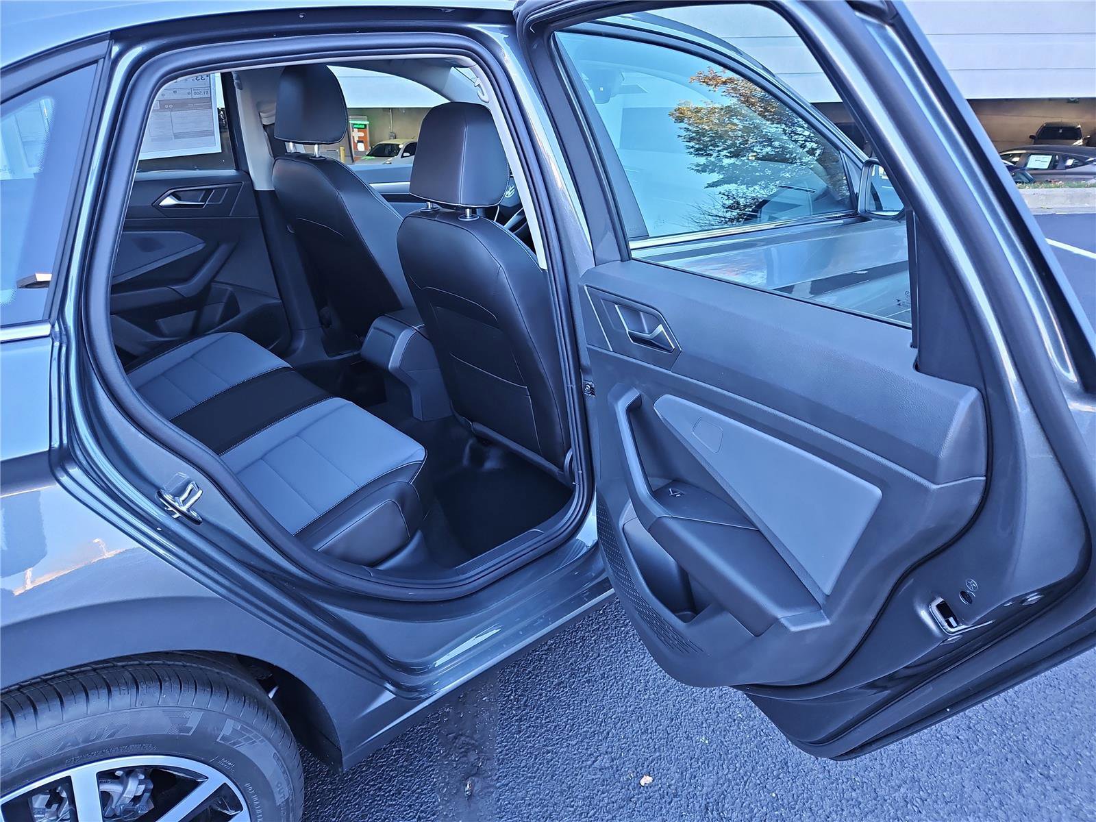 New 2026 Volkswagen Jetta SE image 29