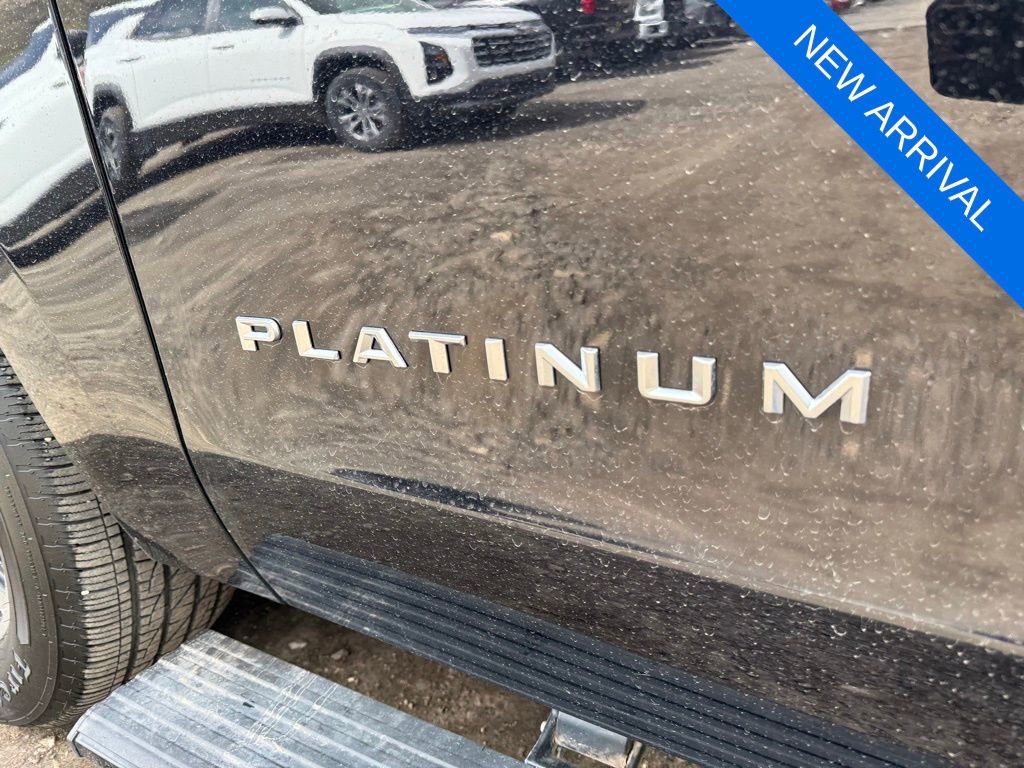Used 2025 Ford Expedition Max Platinum AWD/4WD image 6