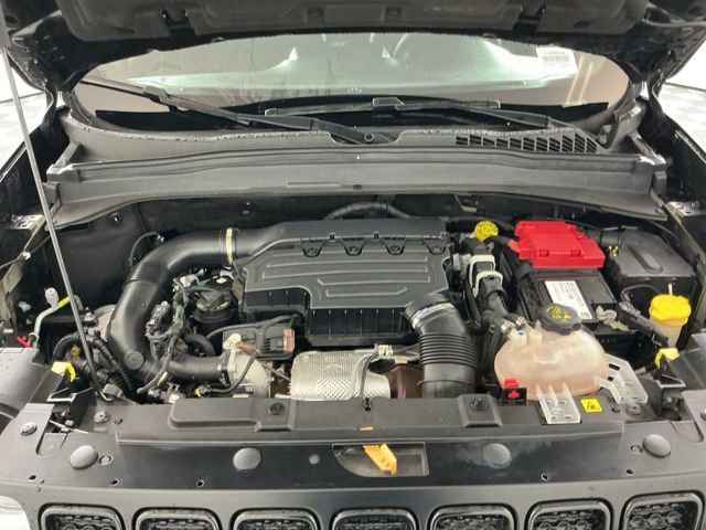 Used 2022 Jeep Renegade Altitude AWD/4WD image 30