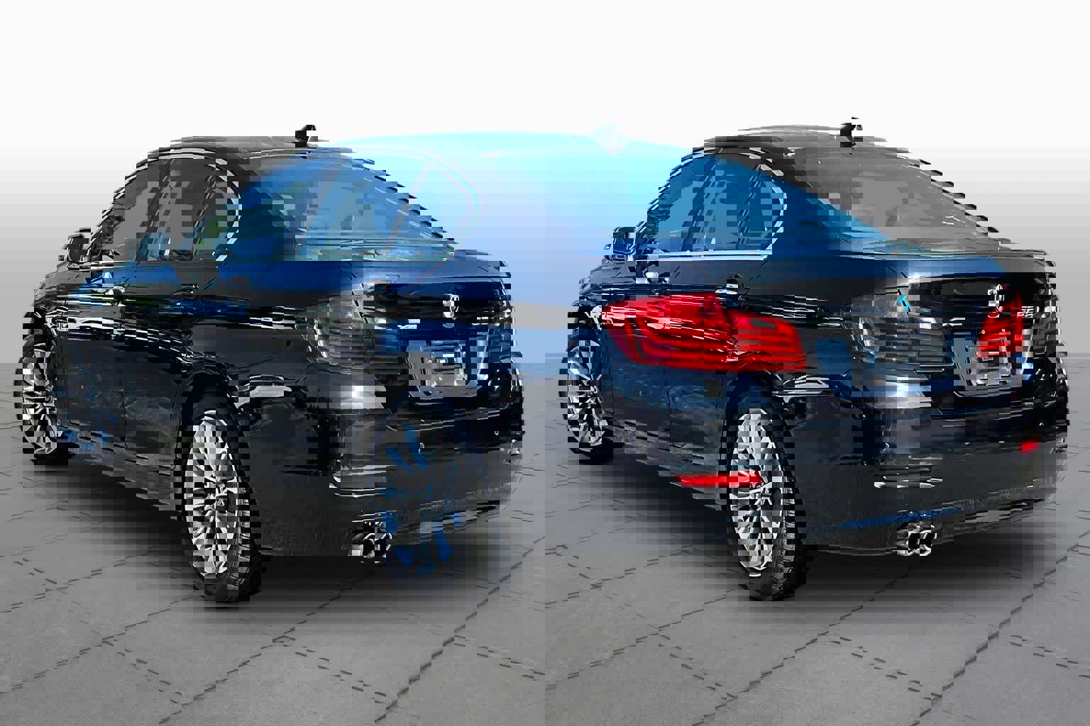 Used 2016 BMW 528i xDrive Sedan image 12