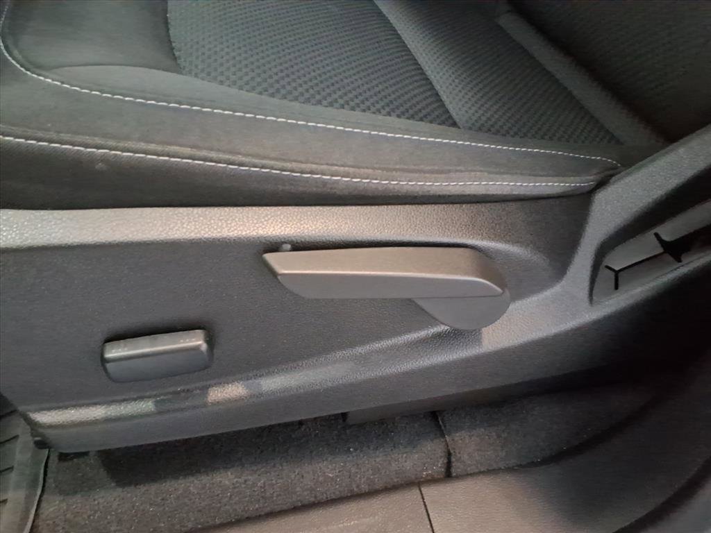 Used 2022 Chevrolet Colorado LT w/ LT Convenience Package image 23