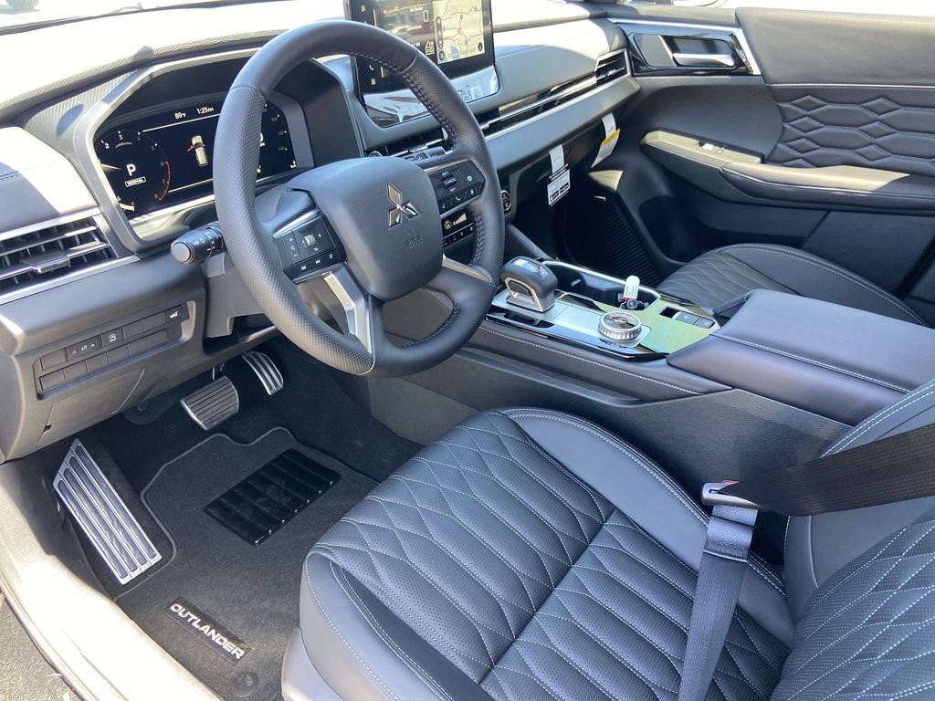 New 2026 Mitsubishi Outlander SEL FWD image 6
