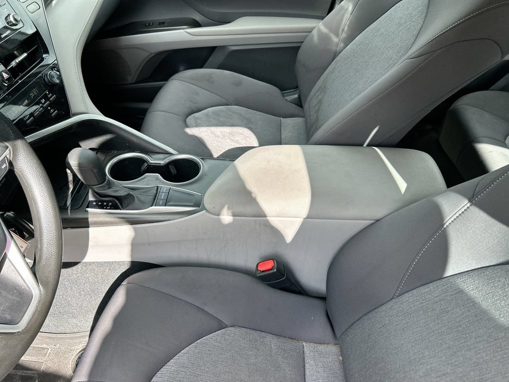 Used 2024 Toyota Camry LE FWD image 27
