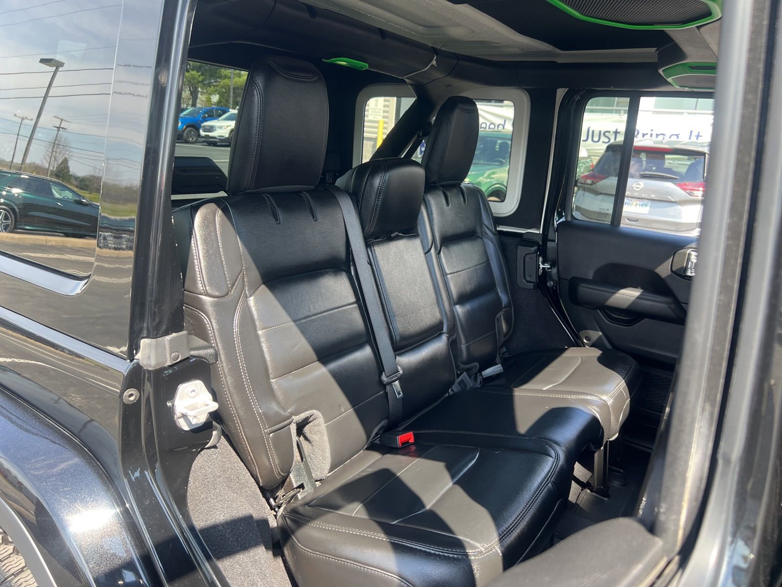 Used 2020 Jeep Wrangler Unlimited Sahara image 53