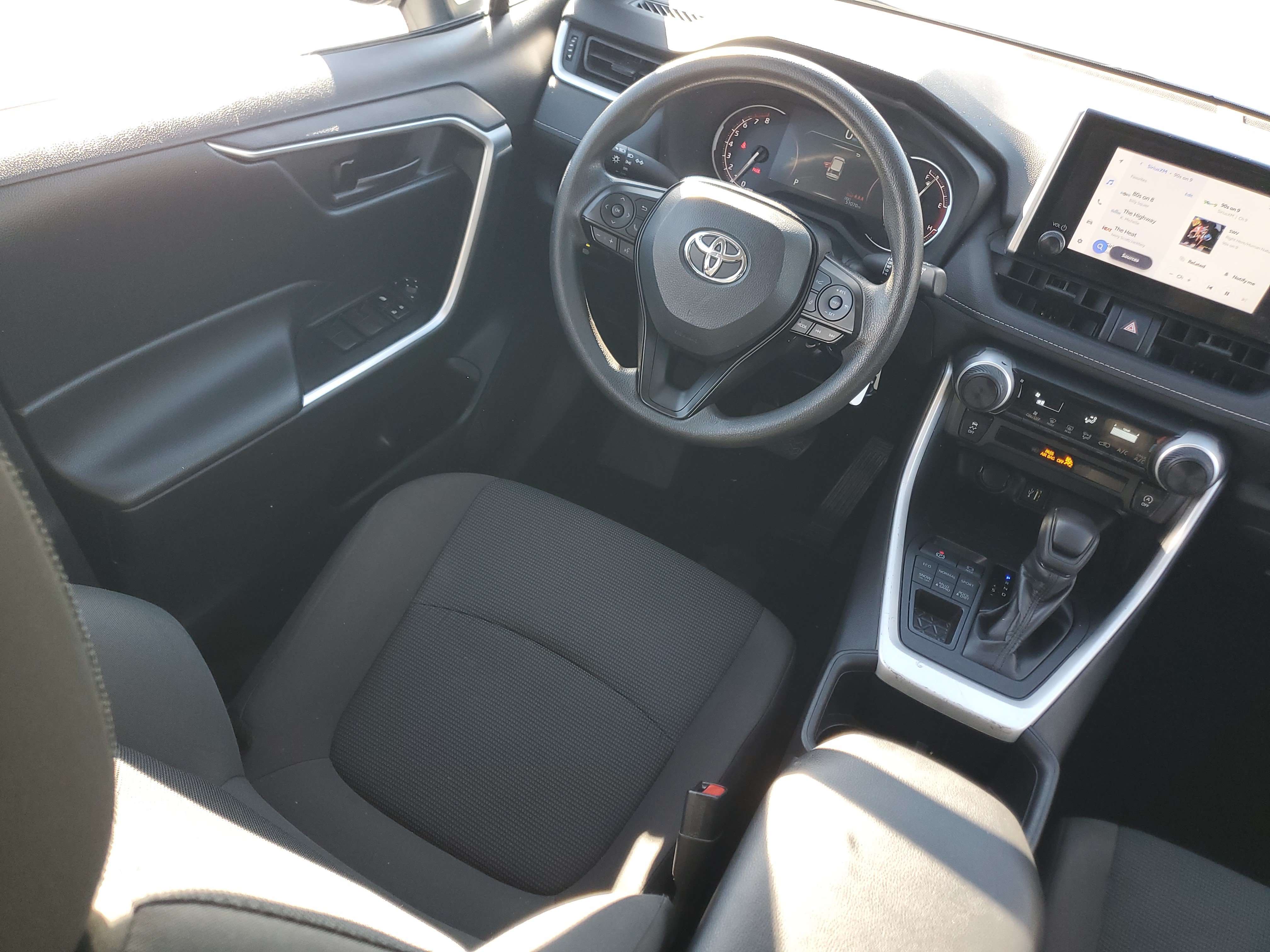 Certified 2025 Toyota RAV4 LE AWD/4WD image 14
