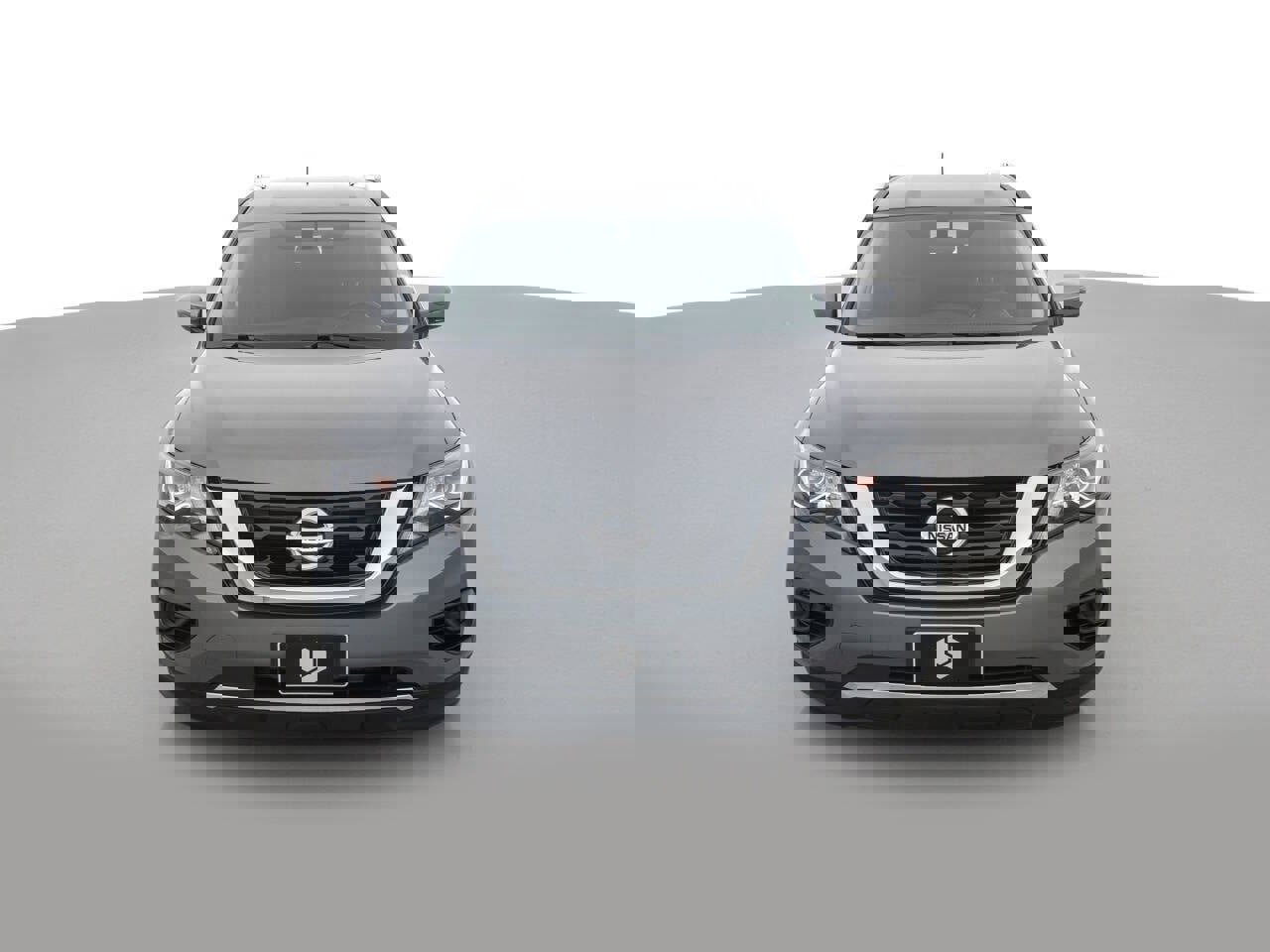 Used 2018 Nissan Pathfinder S image 2