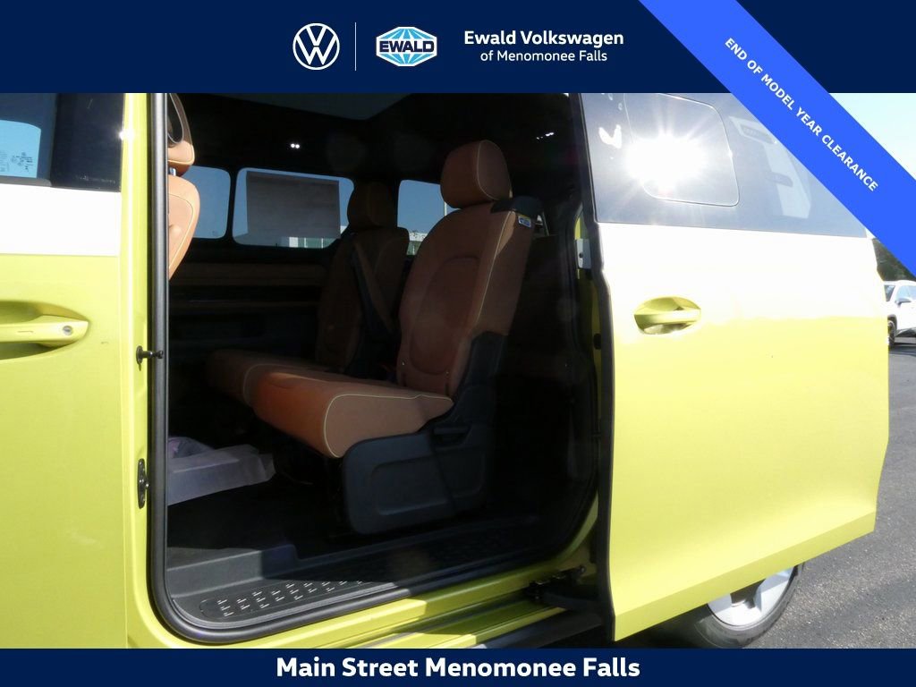 New 2025 Volkswagen ID. Buzz Pro S Plus AWD/4WD image 33